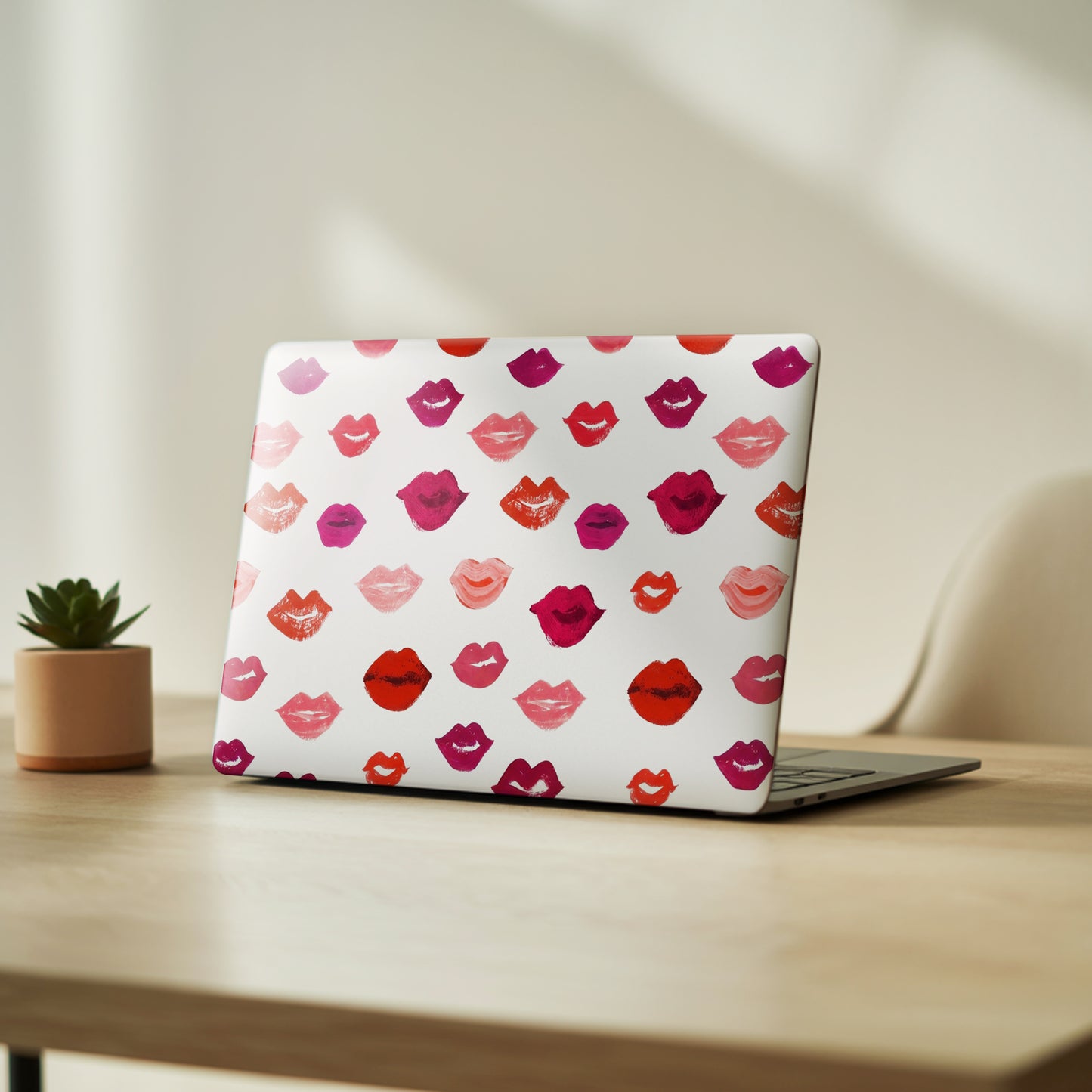 Kiss Pop Laptop Skin